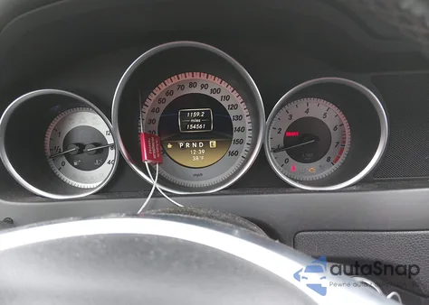 2012 Mercedes-Benz C 250 Sport z USA, uszkodzony, nr VIN WDDGF4HB9CR234329